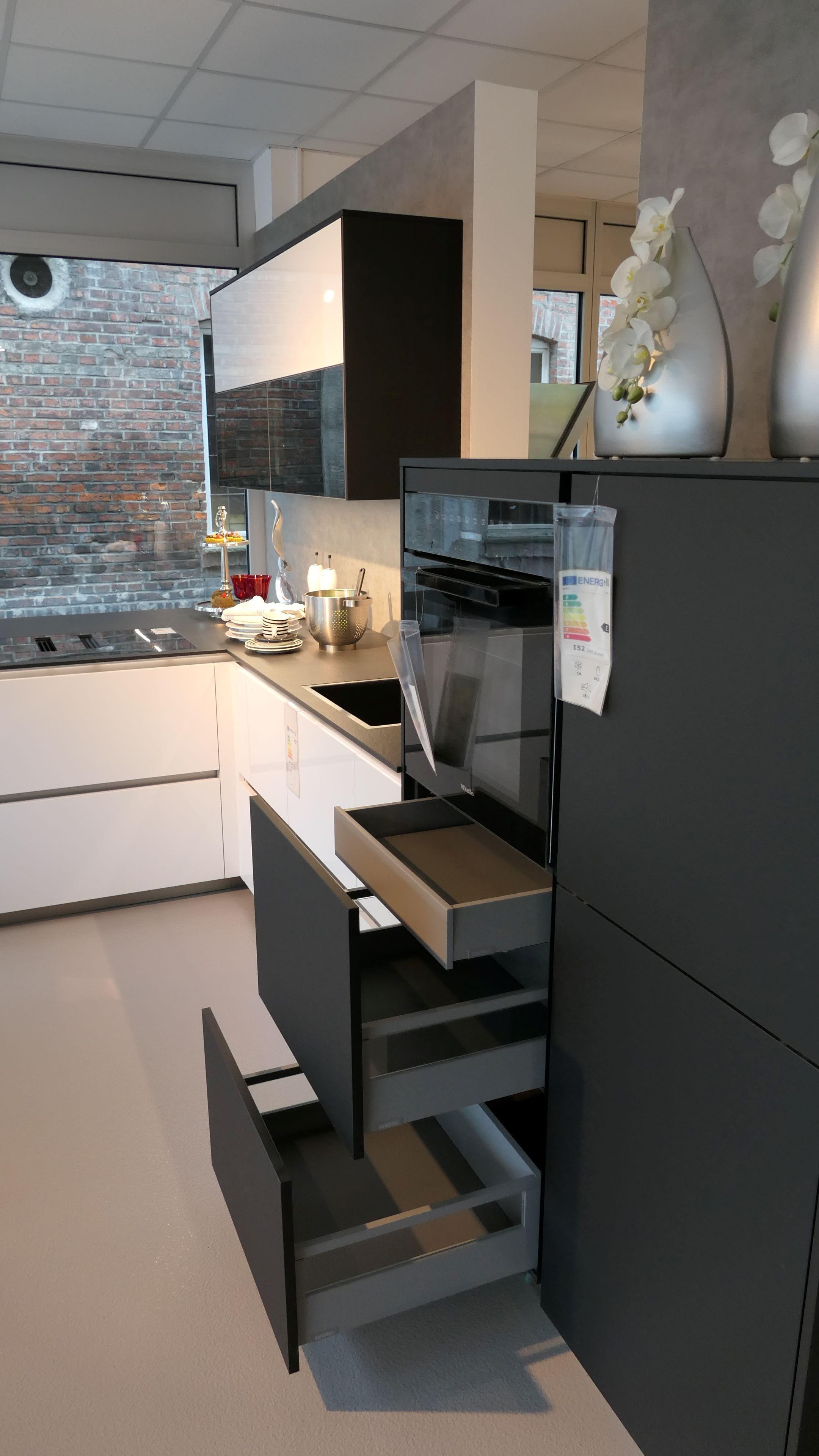 P1000595a.JPG